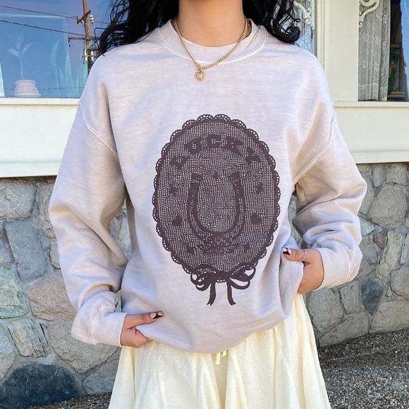 BDG by Urban Outfitters Lucky Graphic Sweater - Picture 1 of 5
